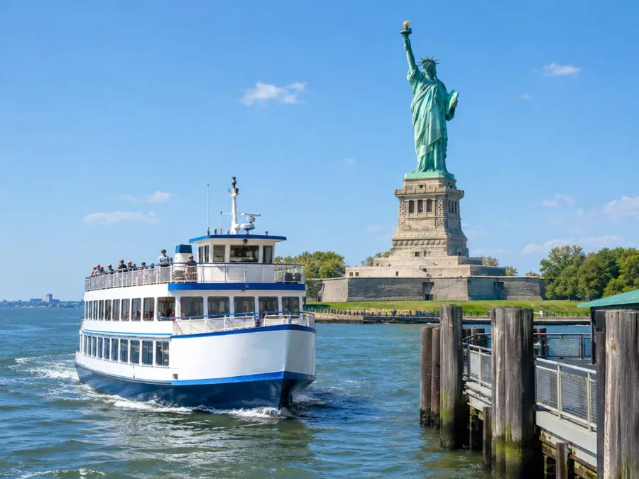 Statue City Cruises: Official Statue of Liberty Tickets